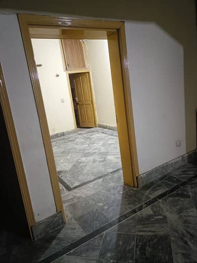 5 Marla ground floor for rent in phase 1 gass available