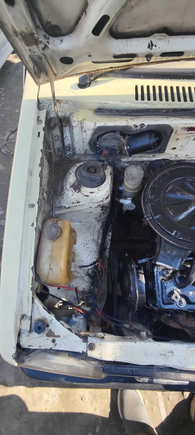 mehran 1990 model 12