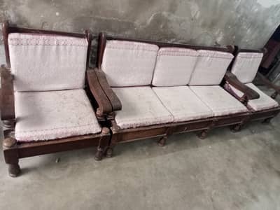 5 sofa set 2 sofa  2 small table urgent sell