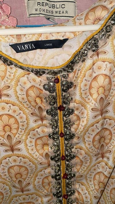 vaniya 2 piece suit