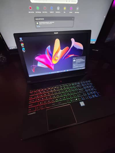 MSI Stealth GS7RD , i7 7th HQ 8GB 2GB Gtx1050 RGB