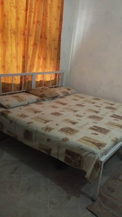 2xiron bed with new mattres