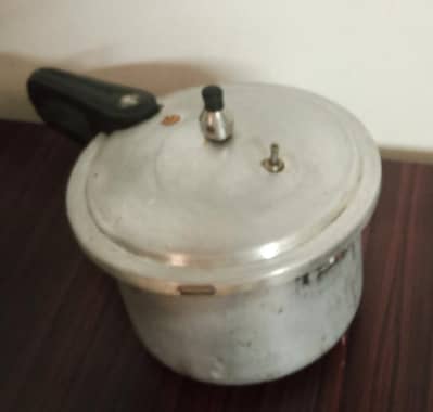 pressure cooker