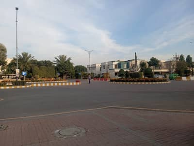 10 Marla Plot for Sale In Dream Gardens Lahore On 60 Ft Road