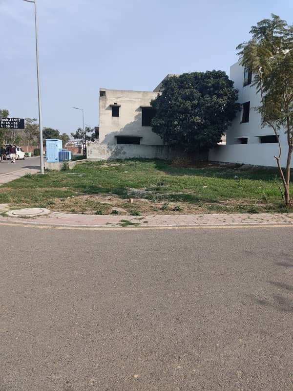 20 MARLA CORNER PLOT 0