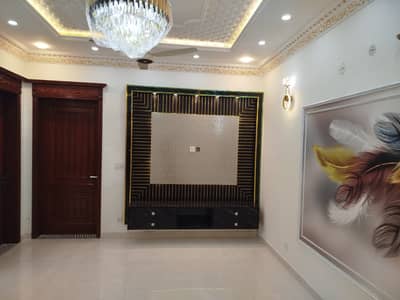 10 Marla Solid and Luxury Finish House For sale