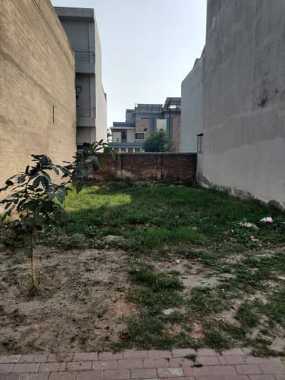 5 Marla Top Location Plot For Sale