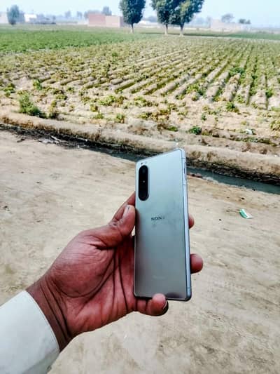 Sony Xperia 5 mark3 single line 8/128)/10/10 non pta 4 mah sim time