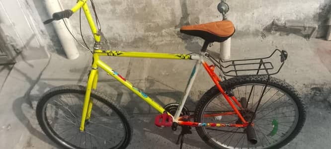 new cycle thora sa chalice ha  condition 9/10 ha