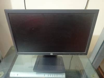 LED MONITOR LCD SCREEN 22.5 INCH NEW CONDITION