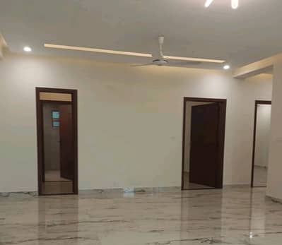 10 Marla Flat For Sale In Lahore