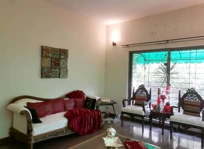 1 Kanal 4 Bedrooms House Available For Sale