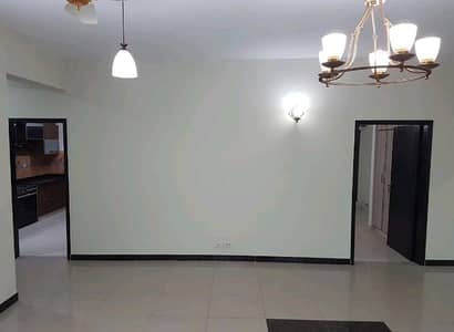 10 Marla 3 Bedrooms Good Location Flat