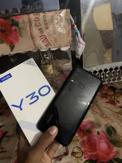 Vivo y 30