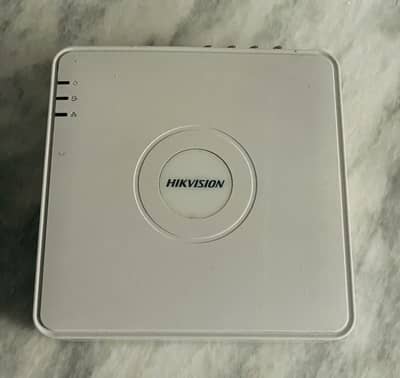 HIKVision DVR HDR 8 Channels