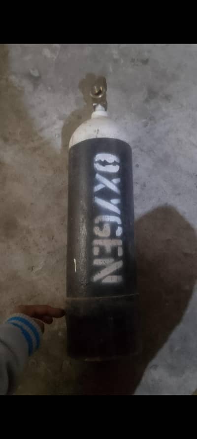 Oxygen Cylinder  for Sale