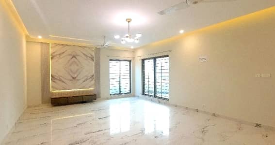 12 Marla Brand New Flat For Rent.