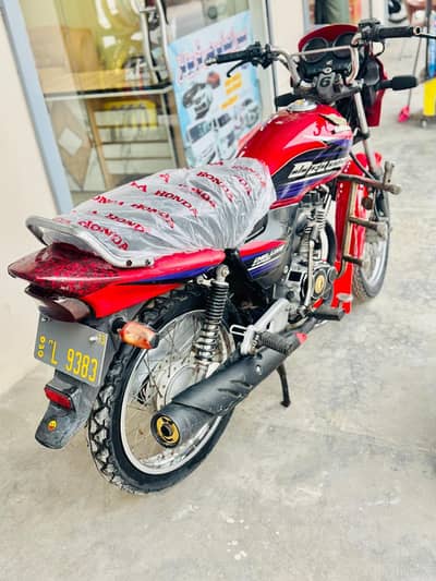 Deluxe 2013 model biometric available 03285336070