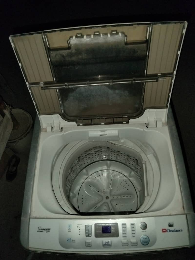 Dawlance automatic washing machine 1