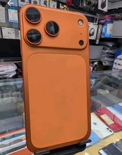 iphone Xr covert 17 pro max