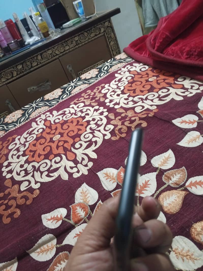 Iphone 7 10/10 Condition 9