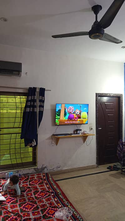 10 Marla singl story for rent with gas