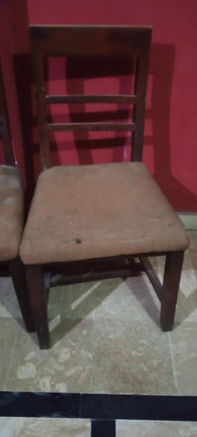 6 dinning chairs available for sale in Lahore