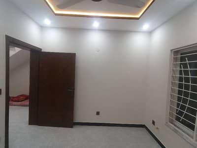 G-9/4 Size 30x50 Like Brand New 4 bed 4 bath 2 drawing 2 Tv 2kitchen