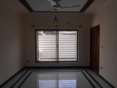 Avail Yourself A Great 500 Square Yards House In F-8