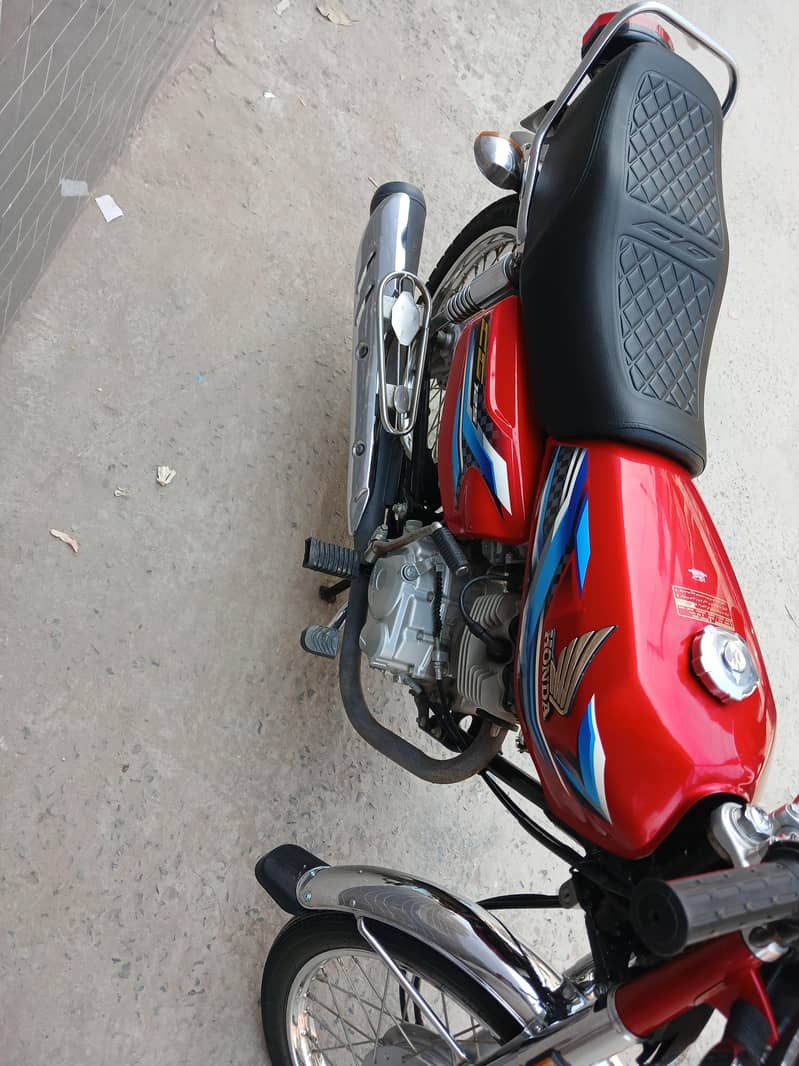 125. . . . . . . . . . . . . . . . . 3