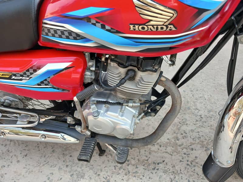 125. . . . . . . . . . . . . . . . . 7