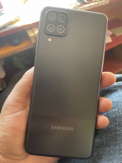 SAMSUNG A12