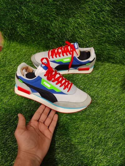 NIKE SNEAKERS OR  DUNK'S