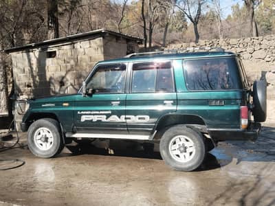 Toyota land cruiser 1993 diesel  Islamabad Reg Excellent condition .