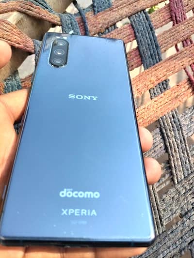 Sony Xperia 5