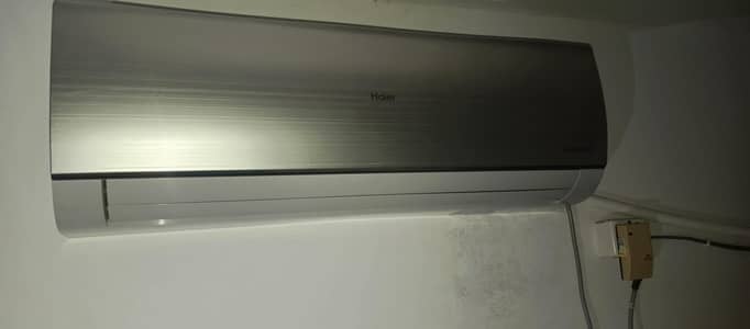 Haier 1.5 ton inverter Ac like brand new 2025 model