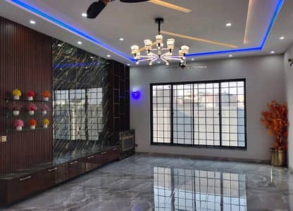 1 Kanal House For sale Available In Bahria Town