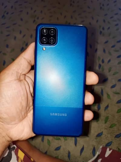 Samsung a12