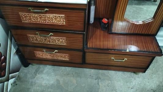 Ternal Dressers ,Drawers table
