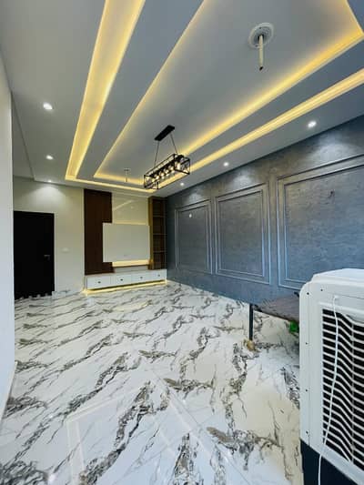 5 Marla House In Beautiful Location Of Jubilee Town - Block F In Lahore