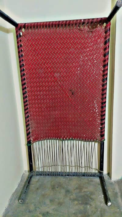 lohay ki charpaii. .