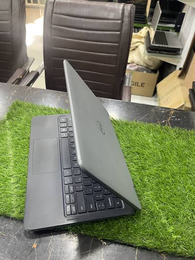 Dell latitude 3120 2 in 1 tuch 360