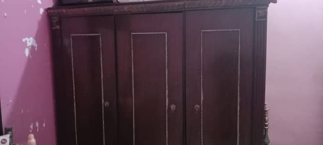 Complete Wooden Bedroom Furniture Set – King Bed, Almari, Dressing