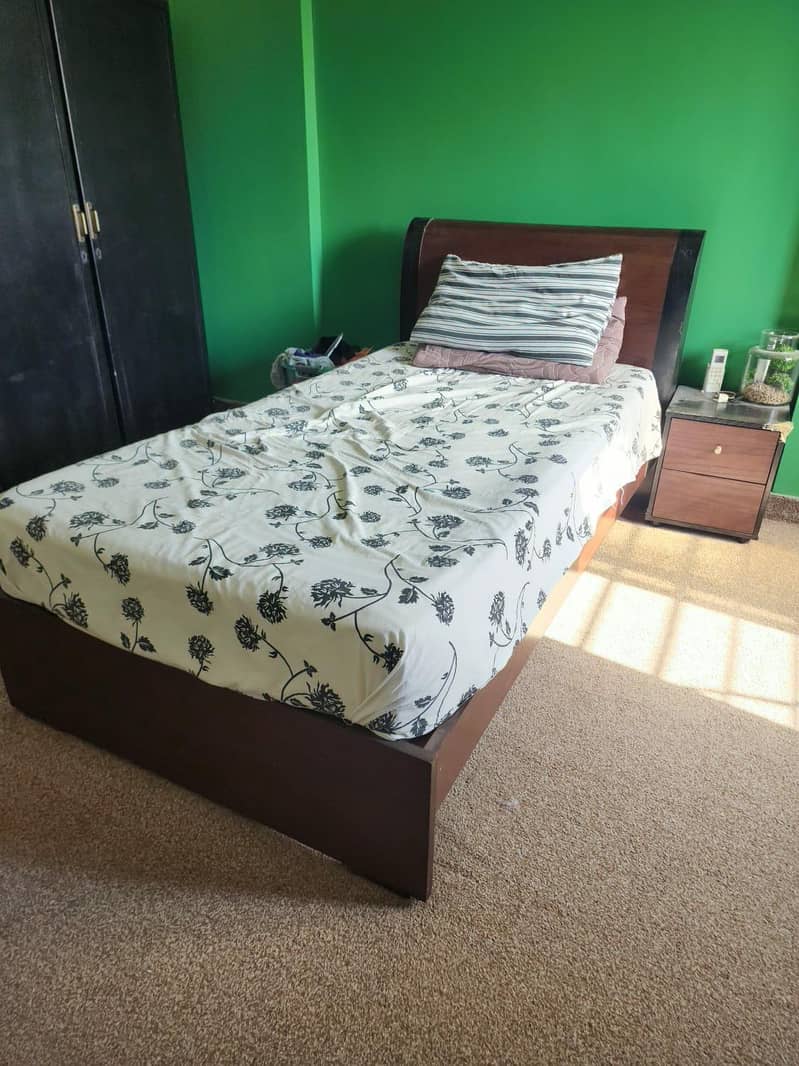 Single Bed With Side Table 0
