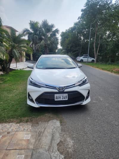 toyota grande black interior 2025