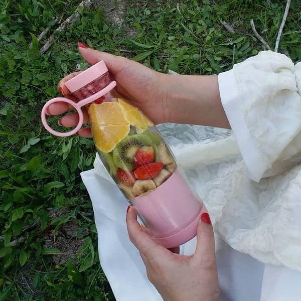 Rechargeable Portable Juicer Blender – USB Mini Smoothie Maker for Fruits, Milkshakes & Shakes