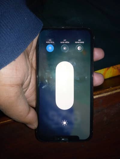 Iphone 11 pro jv for sale. Contact no 03185600507