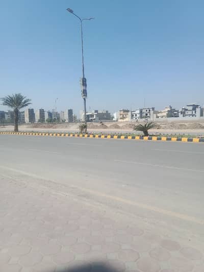 10 Marla Plots For Sale Very Hot Location