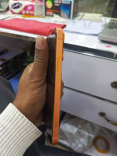 IPHONE XR CONVERTED TO 17 PRO GENUINE