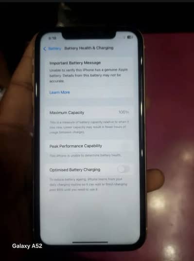 Iphone xr all good just bantry 100 halth or face off hi